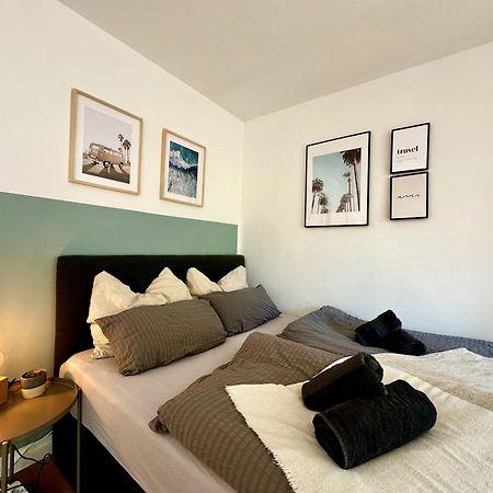 Gemuetliches 1R Apartment Mit Balkon, Parking, Tv Streaming Magdeburgo Exterior foto