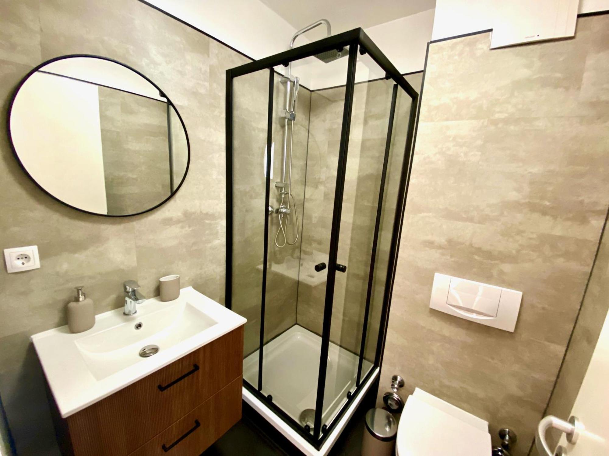 Gemuetliches 1R Apartment Mit Balkon, Parking, Tv Streaming Magdeburgo Exterior foto